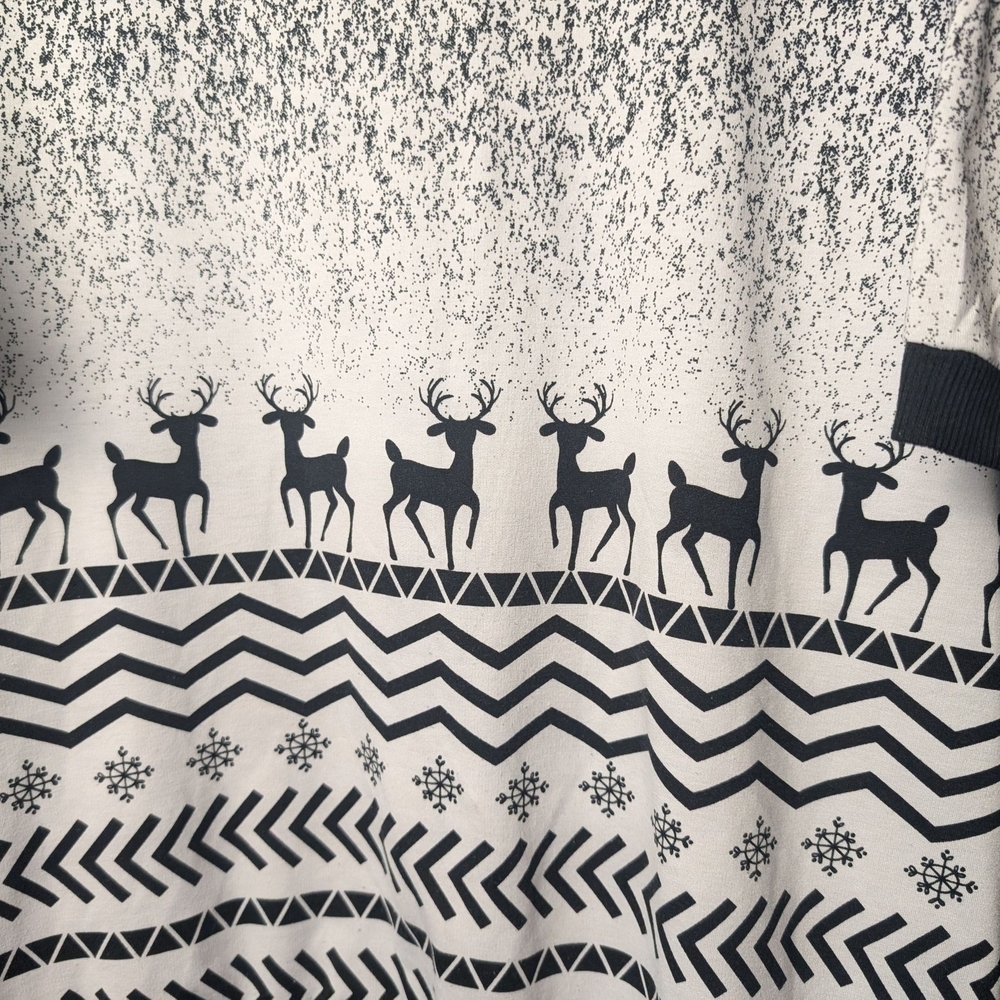 LuLaRoe Womens XL Reindeer Sweatshirt Black White Holiday Winter Xmas Party Fun - Picture 4 of 9